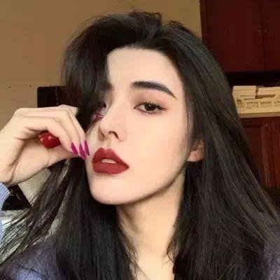 幕后女英雄